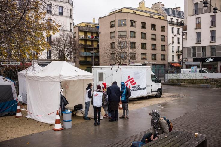 Clínicas móviles de MSF en París, Francia