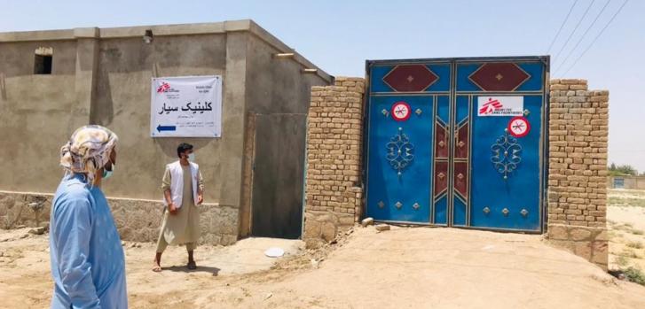 El 6 de julio, establecimos una clínica temporaria en Kunduz para atender a las personas desplazadas por la violencia. Afganistán, julio de 2021Prue Coakley/MSF