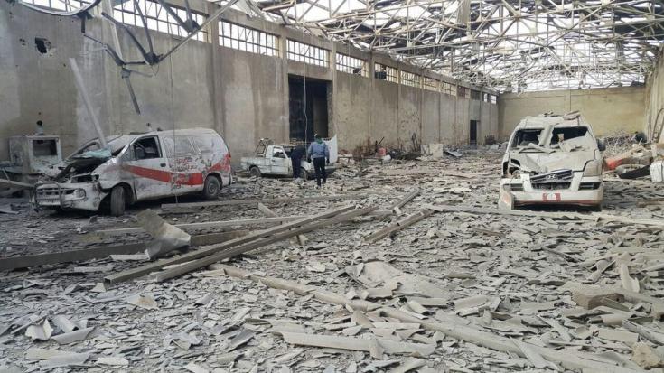 2014: se intensifican los enfrentamientos mortales. En octubre de 2014, un ataque aéreo contra un mercado abarrotado se informa de cientos de víctimas en la ciudad de Erbin, en el este de Guta, un suburbio de Damasco.