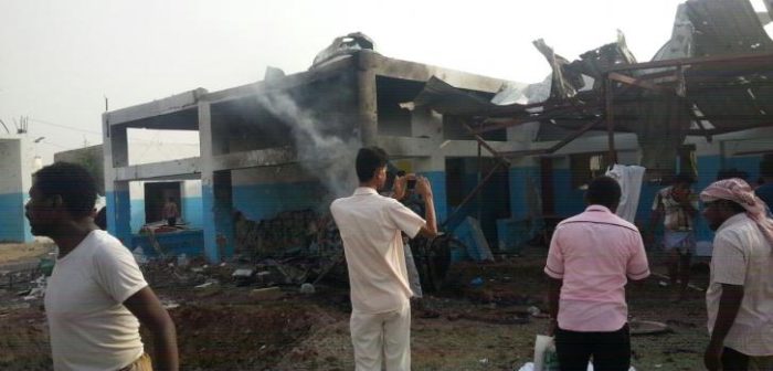 11 muertos y al menos 19 heridos por un ataque aéreo al hospital de Abs (Hajjah), apoyado por MSF en Yemen ©MSF