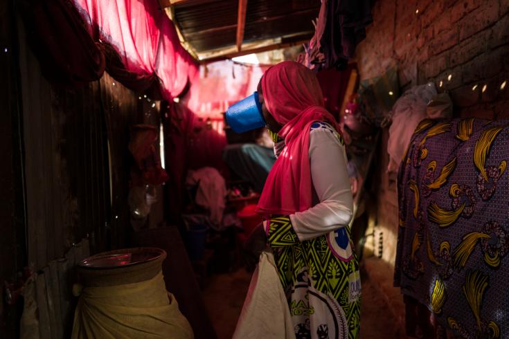 Bria, madre con niños con cuadro de desnutrición, en Yamena, Chad