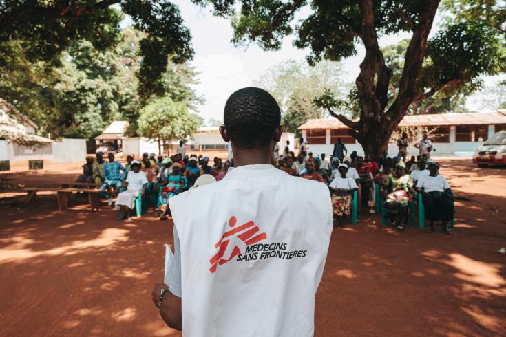Equipo de MSF brinda charlas de prevención sobre tuberculosis en el hospital de Bangassou, República Centroafricana