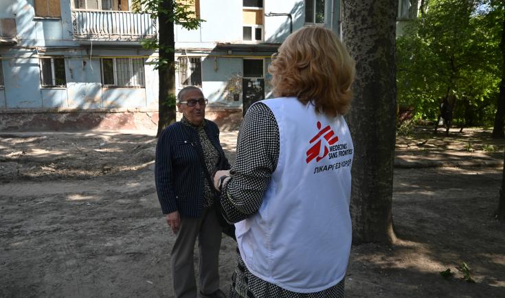 Psicóloga de MSF brinda asistencia en salud mental en Ucrania. 