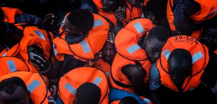 Los botes que rescata Médicos Sin Fronteras (MSF) en el Mediterráneo están siempre superpoblados ©Anna Surinyach/MSFAnna Surinyach/MSF