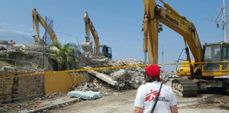 Una vez que MSF supo la magnitud del terremoto, la organización movilizó cuatro equipos que ya estaban en la región. También proporcionamos donaciones de medicamentos y suministros médicos a diversas estructuras de salud en las zonas afectadas.