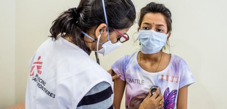Proyecto de Médicos Sin Fronteras para la atención de pacientes con tuberculosis en Bombay ©Atul Loke/Panos Pictures