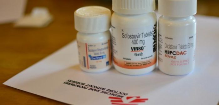 La corte de Brasil suspende la patente de la farmacéutica Gilead sobre el sofosbuvir, un medicamento contra la hepatitis C.Garvit Nangia/MSF