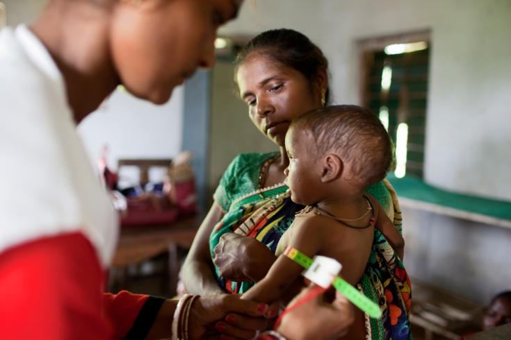 Revisión de estado de nutrición en el centro de Pusalota, Chakradharpur (India).