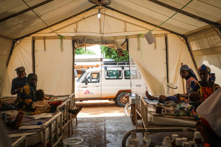 Una camioneta de Médicos Sin Fronteras en Níger.