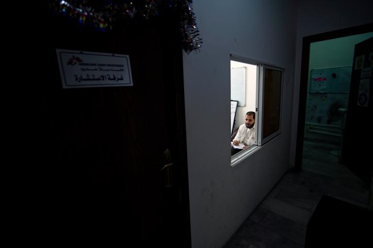Psicólogos de Médicos Sin Fronteras atienden a refugiados sirios en Jordania