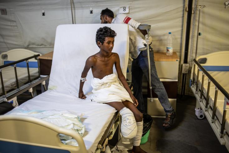 Nasser, 14 años, en el hospital de Moca. Fue herido por una mina.