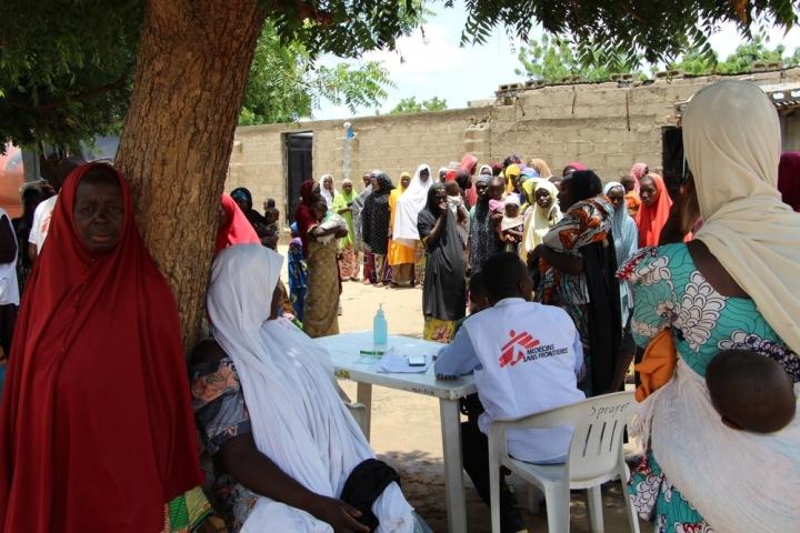 Campamentos establecidos de manera informal donde las necesidades básicas son insuficientes en Maiduguri, en el estado de Borno.