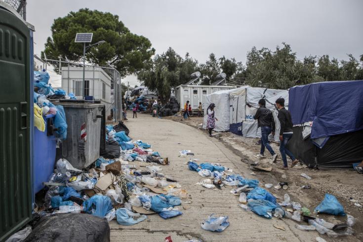 En el campo de Moria, Grecia, 13.000 personas están varadas en un campo diseñado para albergar a 3.000.