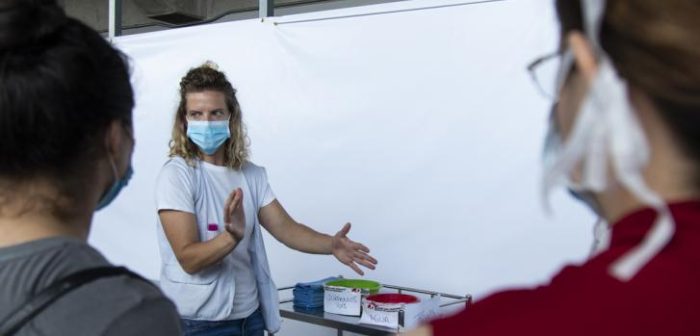 Parte del equipo de Médicos Sin Fronteras en un entrenamiento antes de abrir el centro de COVID-19 en Tegucigalpa, Honduras.MSF/Fernando Silva