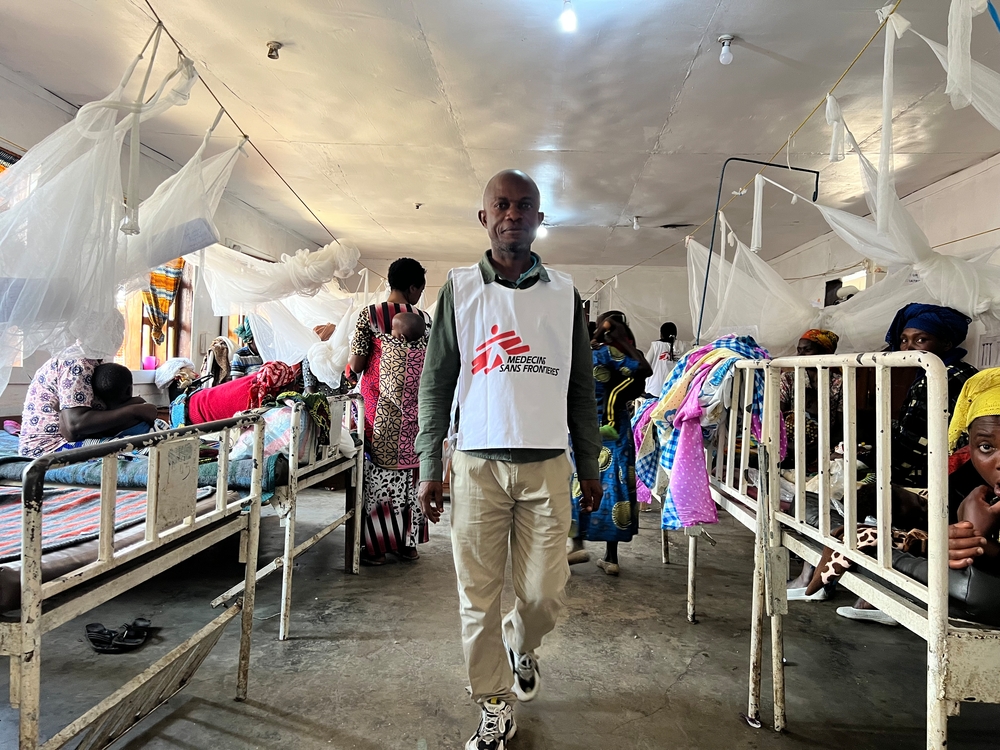 Pacientes en el hospital de Minova, en la provincia de Kivu del Sur, en República Democrática del Congo. 