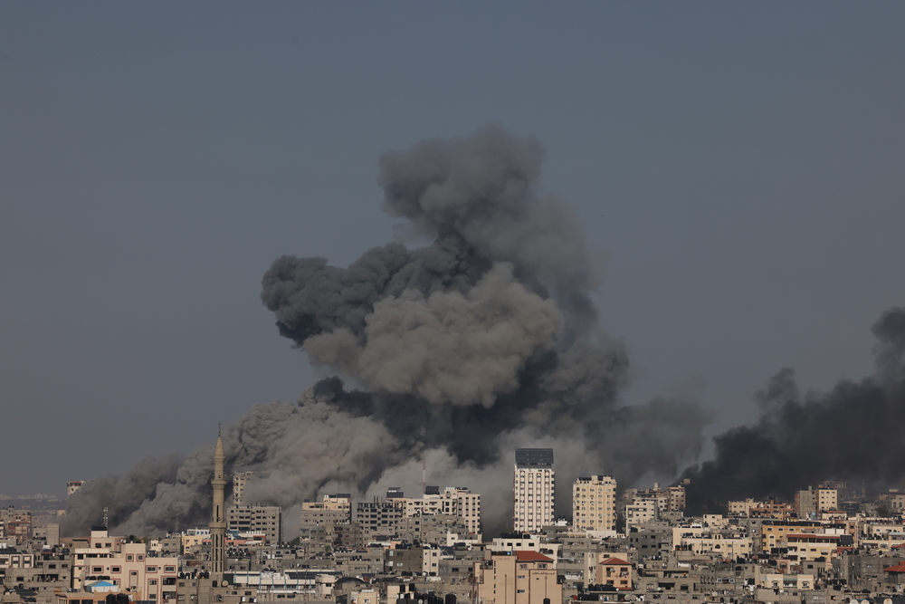 El Consejo de Seguridad de la ONU exige un alto al fuego en Gaza.
