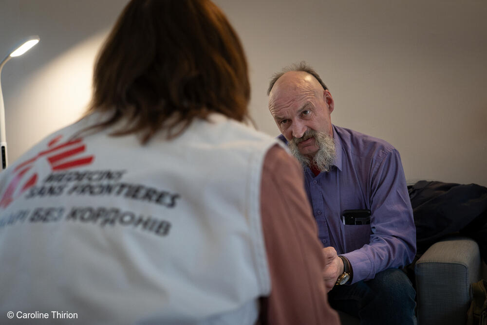 La salud mental en Ucrania está siendo muy afectada bajo el contexto de guerra, desde MSF ayudamos a las personas para mejorar.
