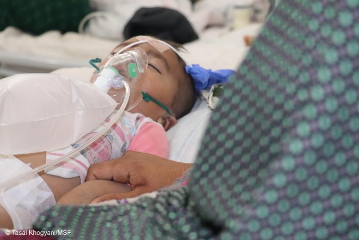 Médicos Sin Fronteras (MSF) ofrece atención pediátrica en Afganistán.